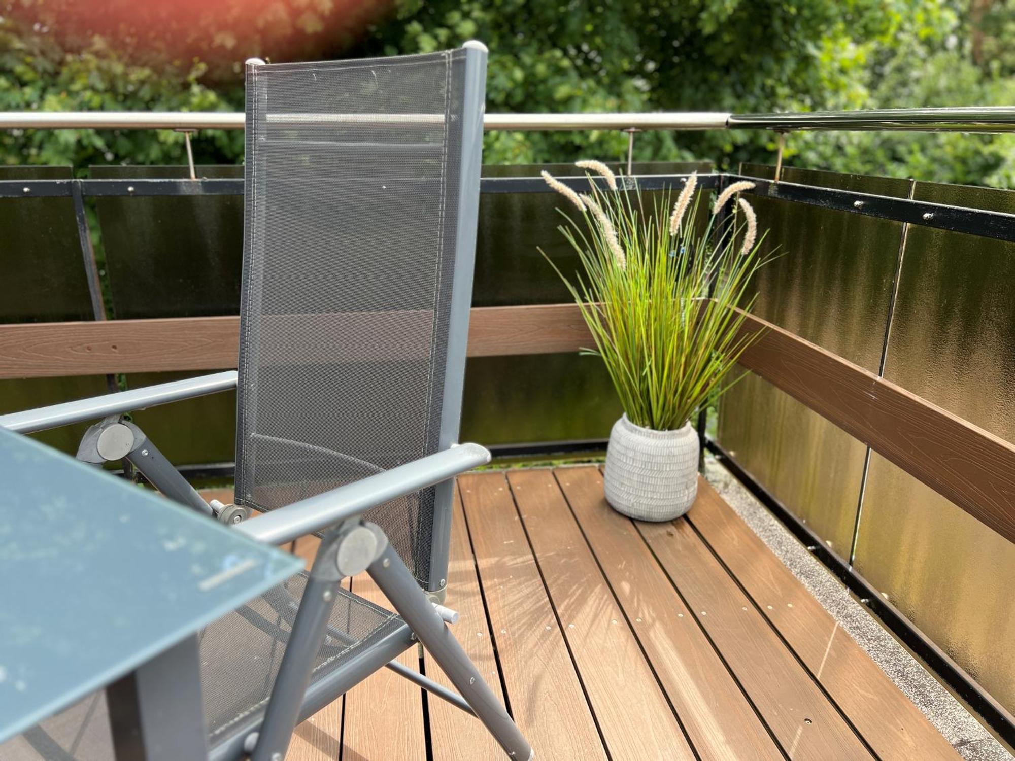 Peedy'S Luxurioese 60M² Wohnung Mit Balkonterrasse Stade Ngoại thất bức ảnh