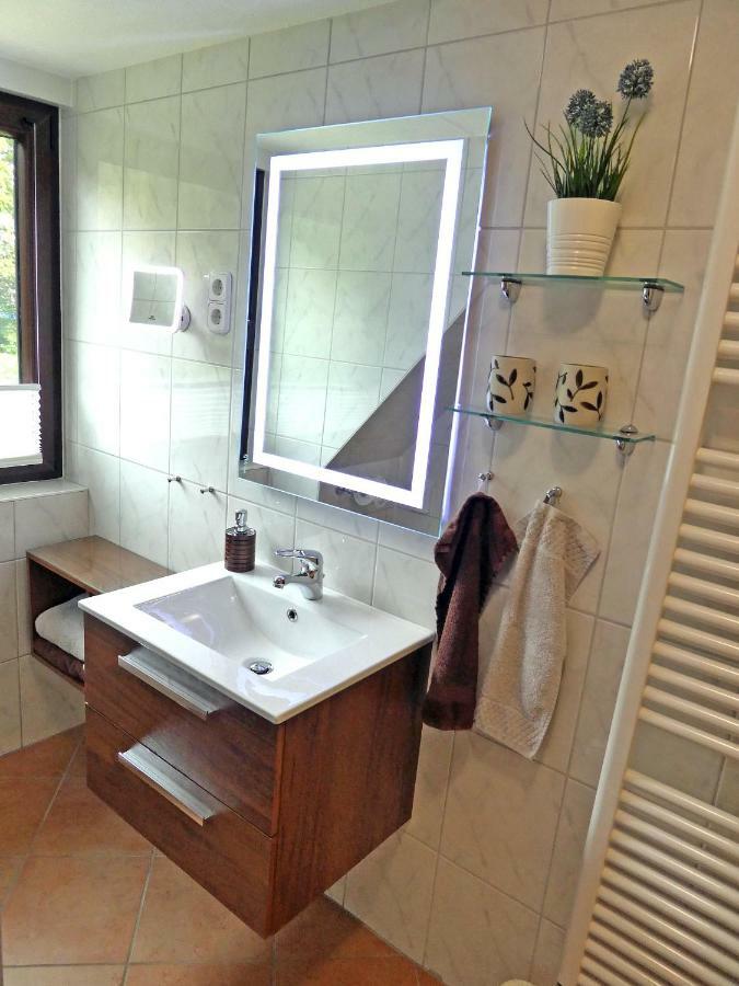 Peedy'S Luxurioese 60M² Wohnung Mit Balkonterrasse Stade Ngoại thất bức ảnh